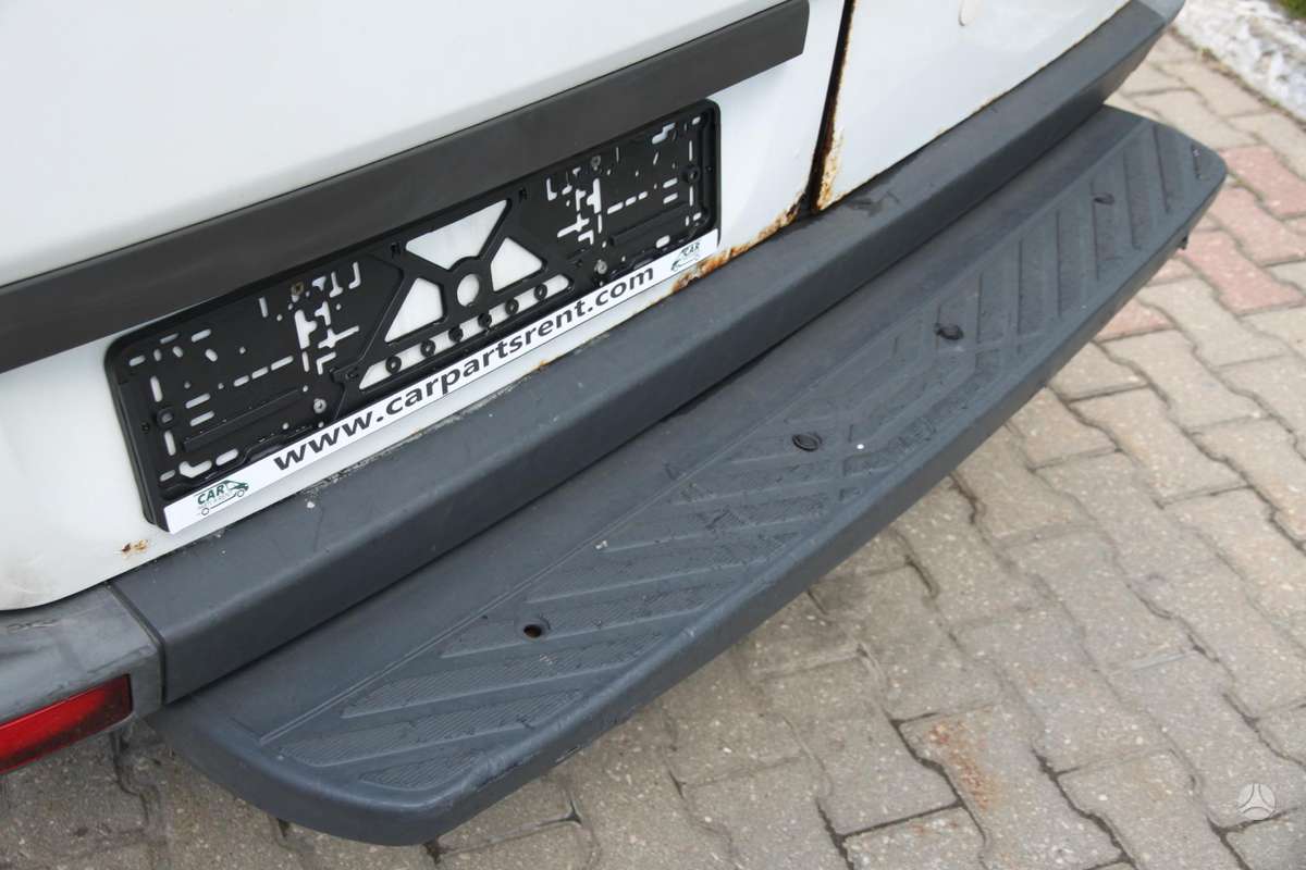 Mercedes-Benz Sprinter, preču