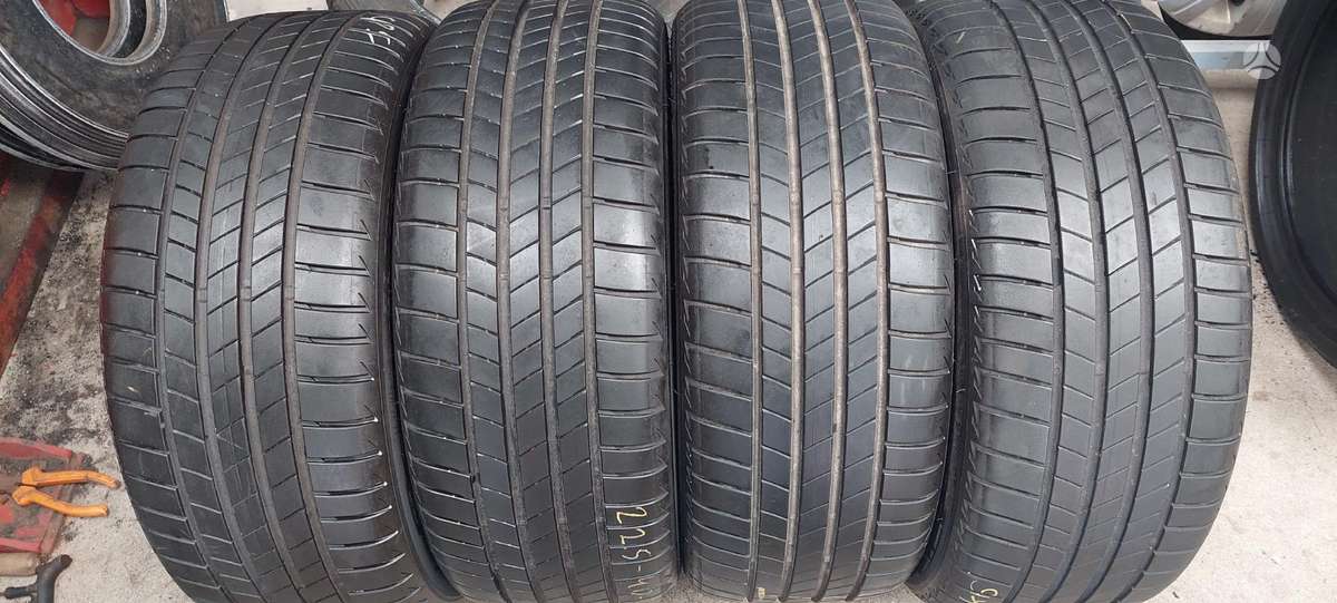 Bridgestone, летние 225/40 R19