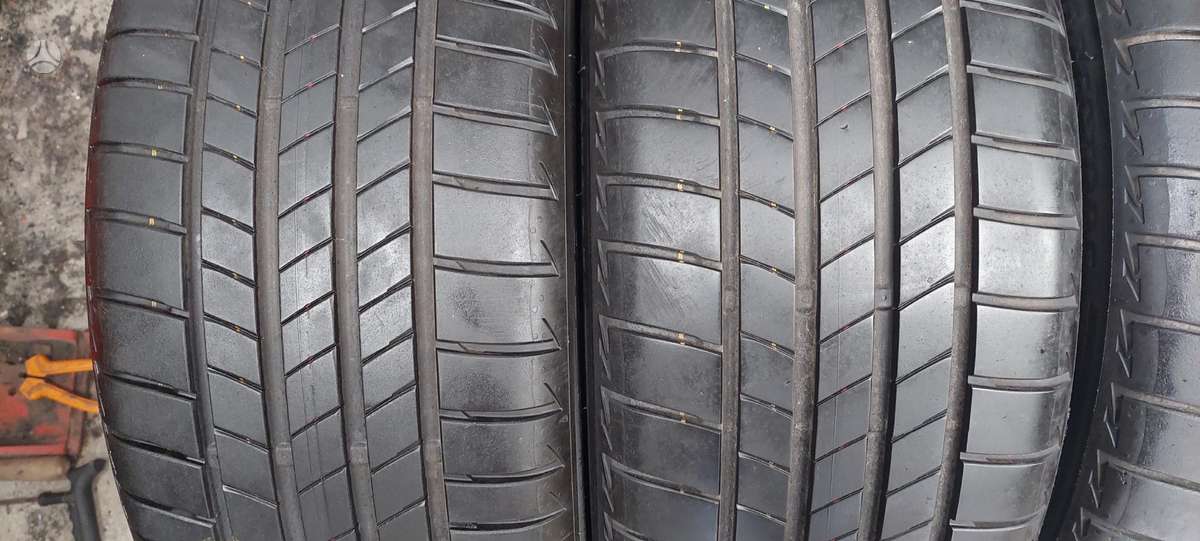 Bridgestone, summer 225/40 R19