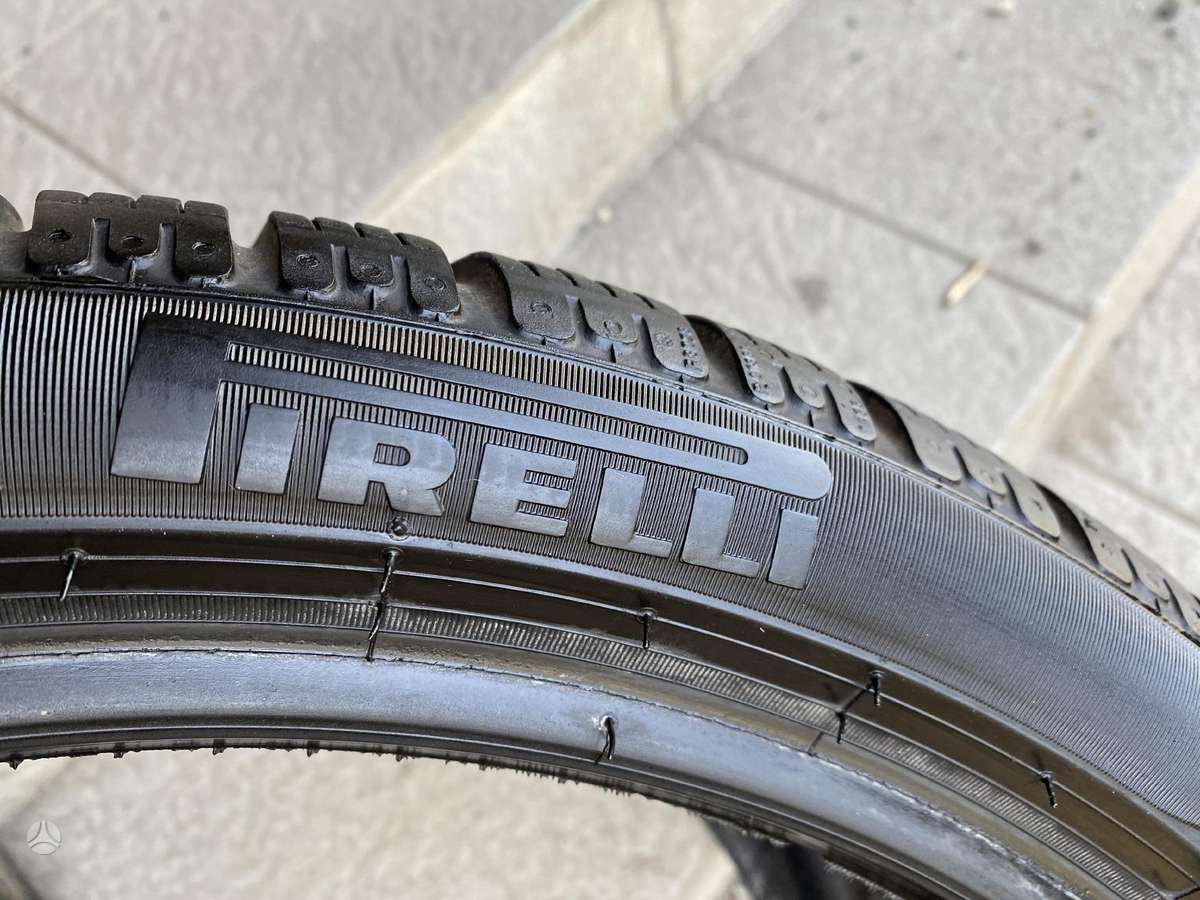 Pirelli Sotto zero, žieminės 295/30 R20