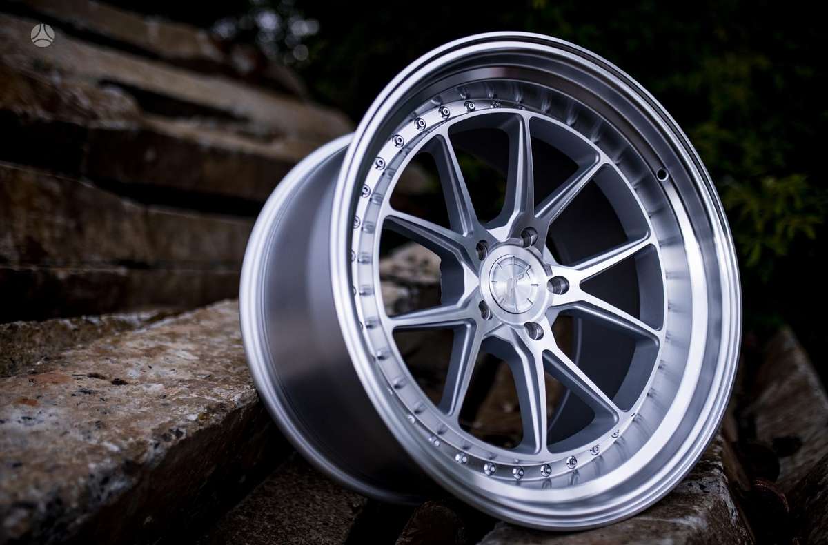 Japan Racing JR39 Silver FlowFormed, light alloy, R19