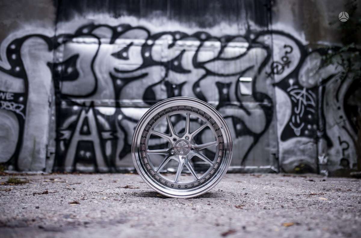 Japan Racing JR39 Silver FlowFormed, light alloy, R19