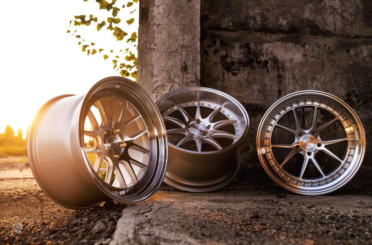 Japan Racing JR39 Silver FlowFormed, light alloy, R19