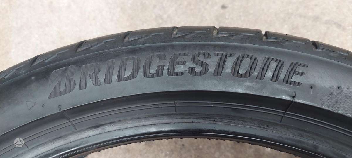 Bridgestone, vasarinės 225/40 R19