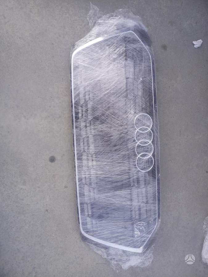 Audi A5 радиаторная решётка