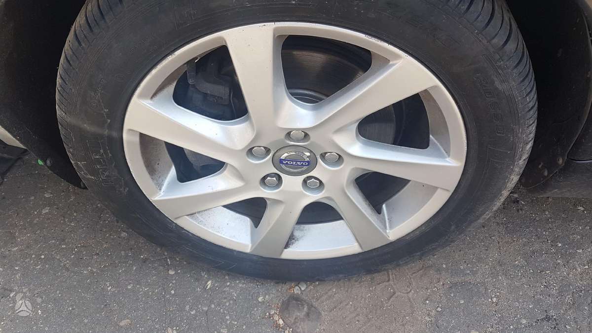 Volvo S80
