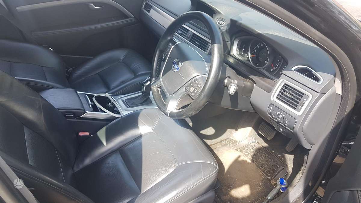 Volvo S80