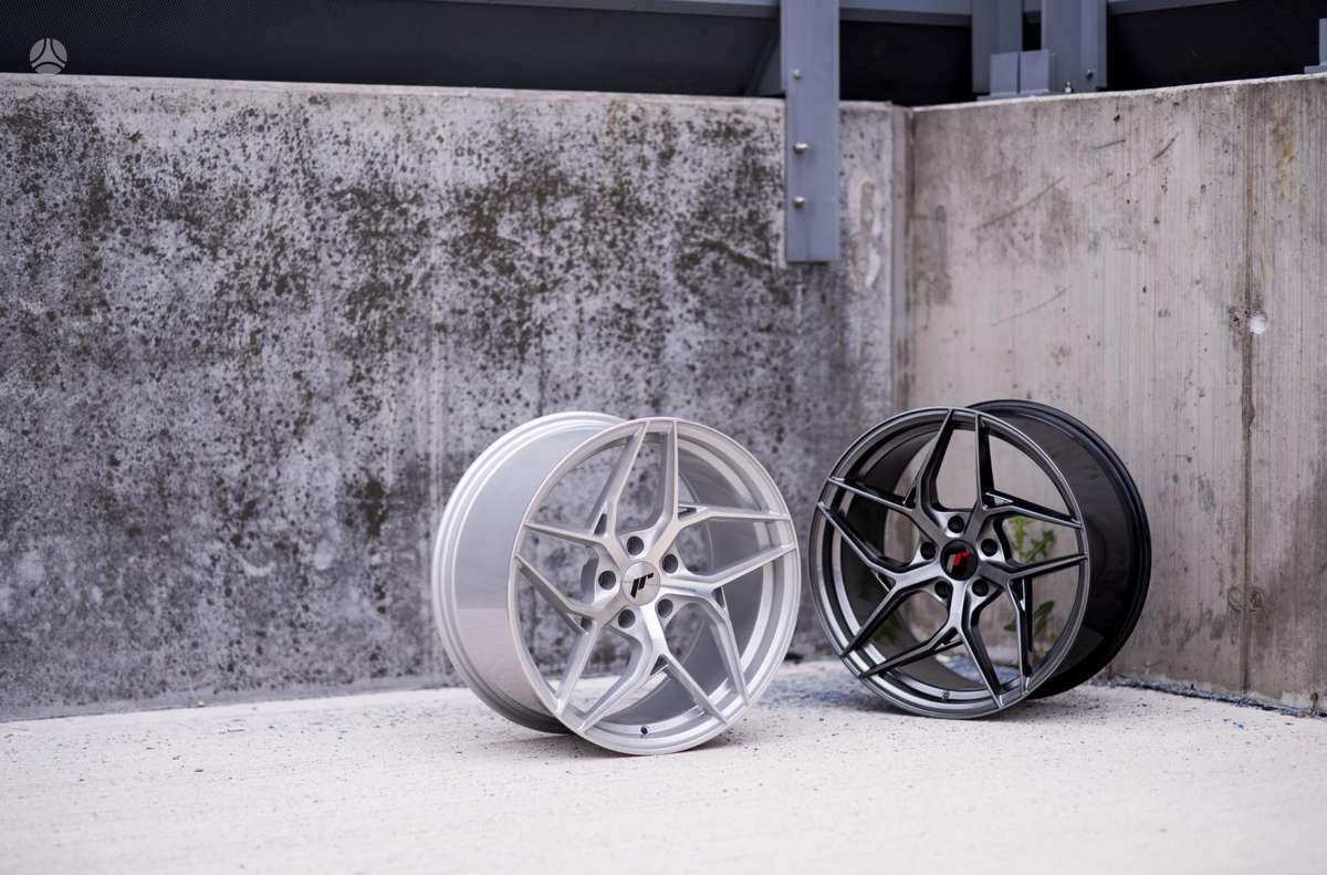 Japan Racing JR35 Silver, light alloy, R19