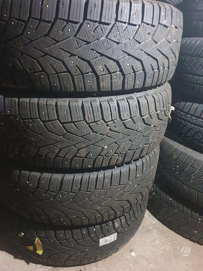 Gislaved, ziemas 225/65 R17