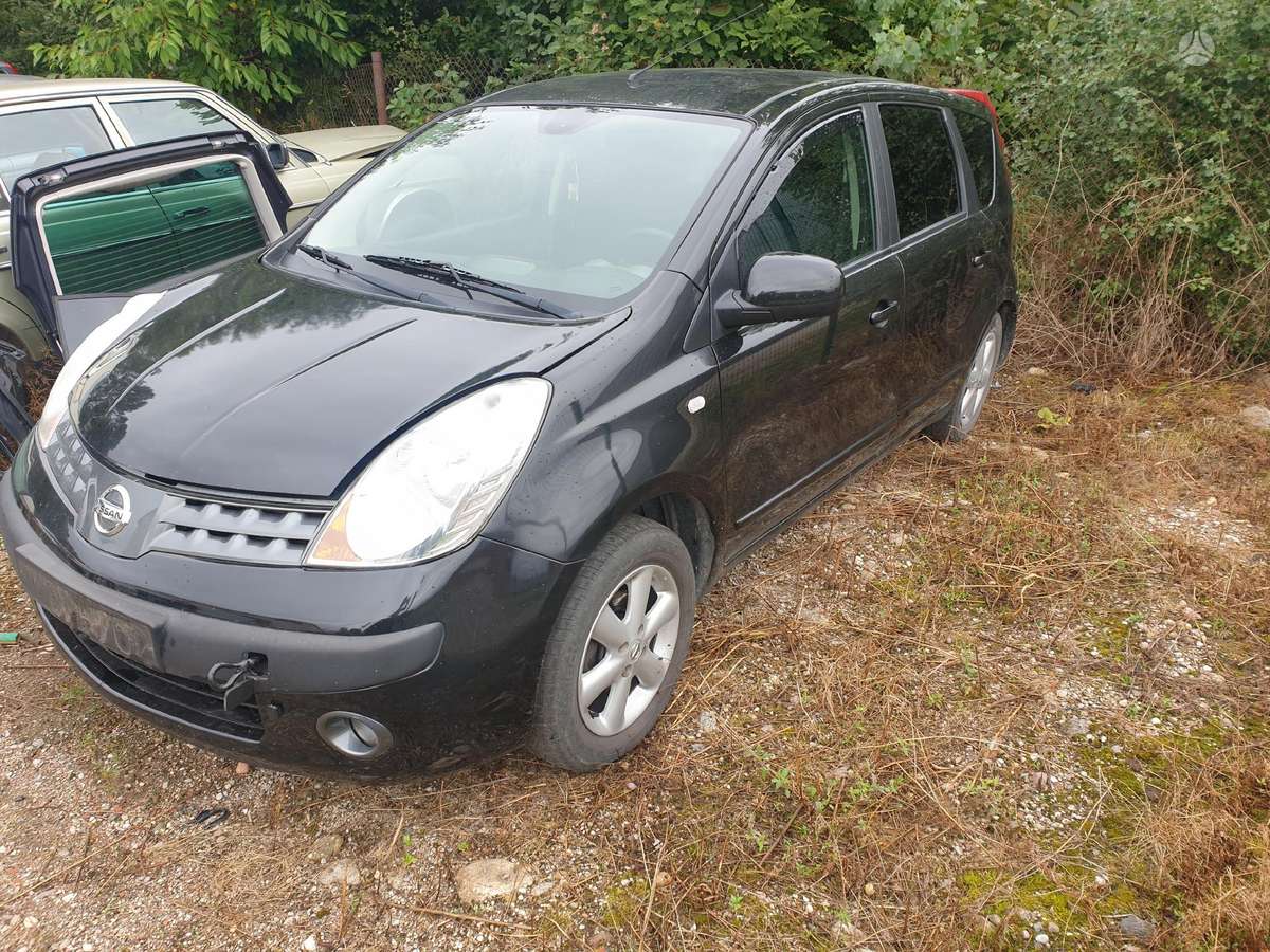 Nissan Note for parts