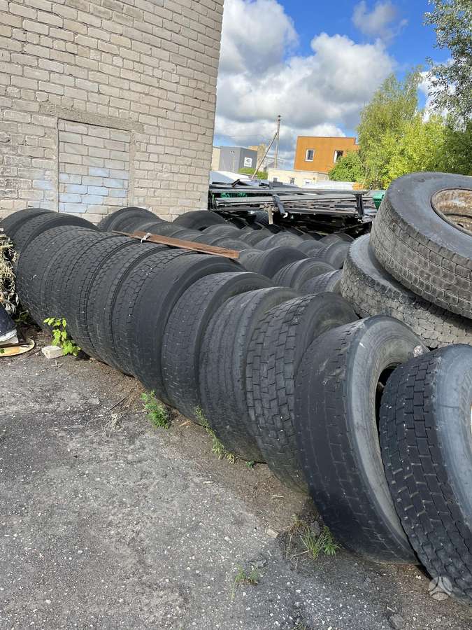 Michelin, all-season 315/80 R22