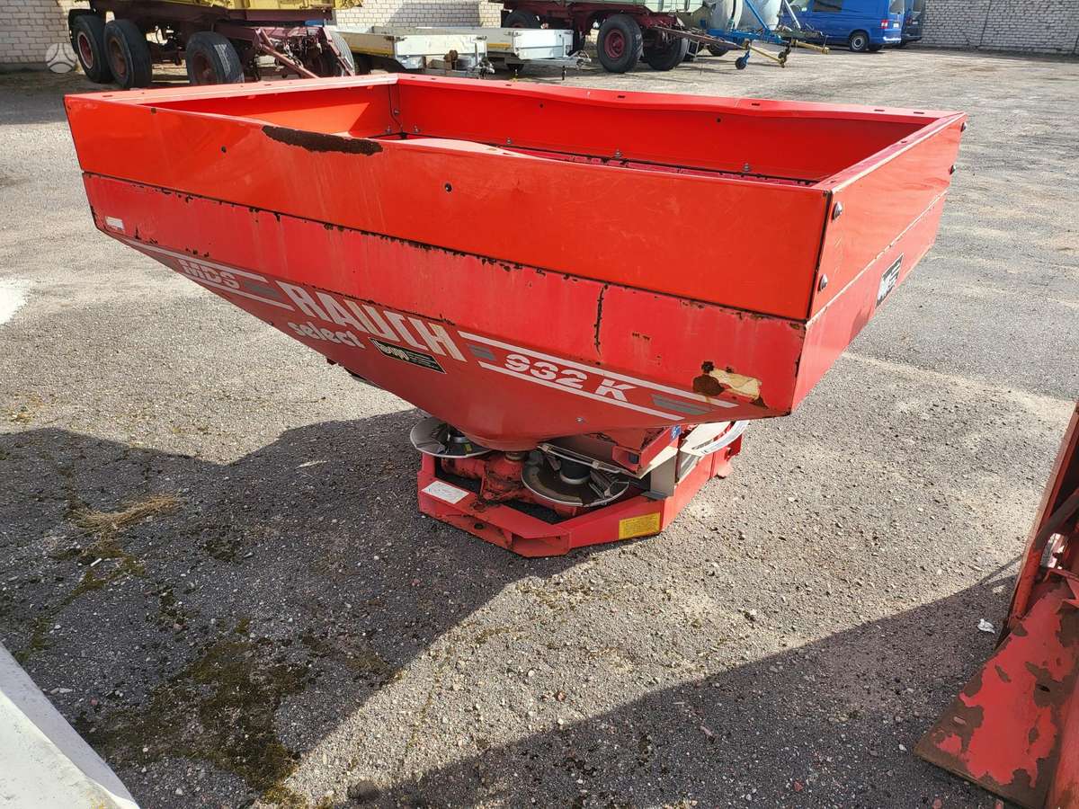 Rauch 932K, spreaders