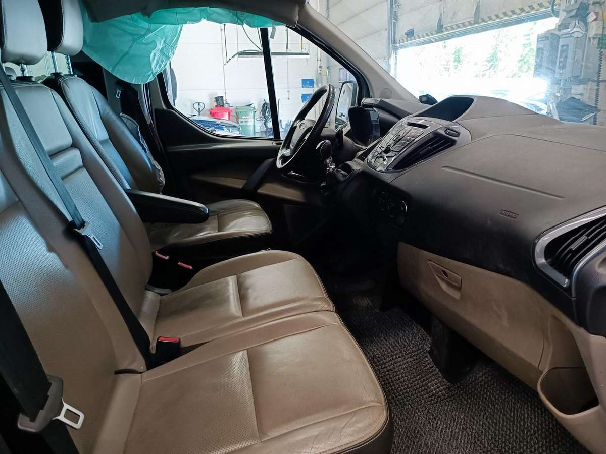 Ford Tourneo for parts
