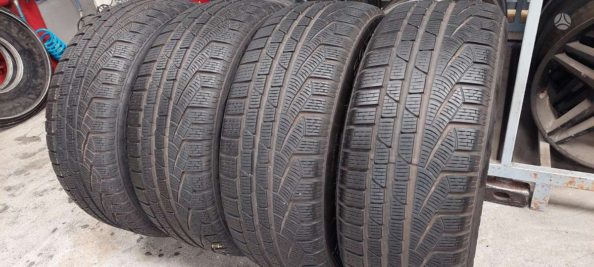 Pirelli, зимние 225/50 R17
