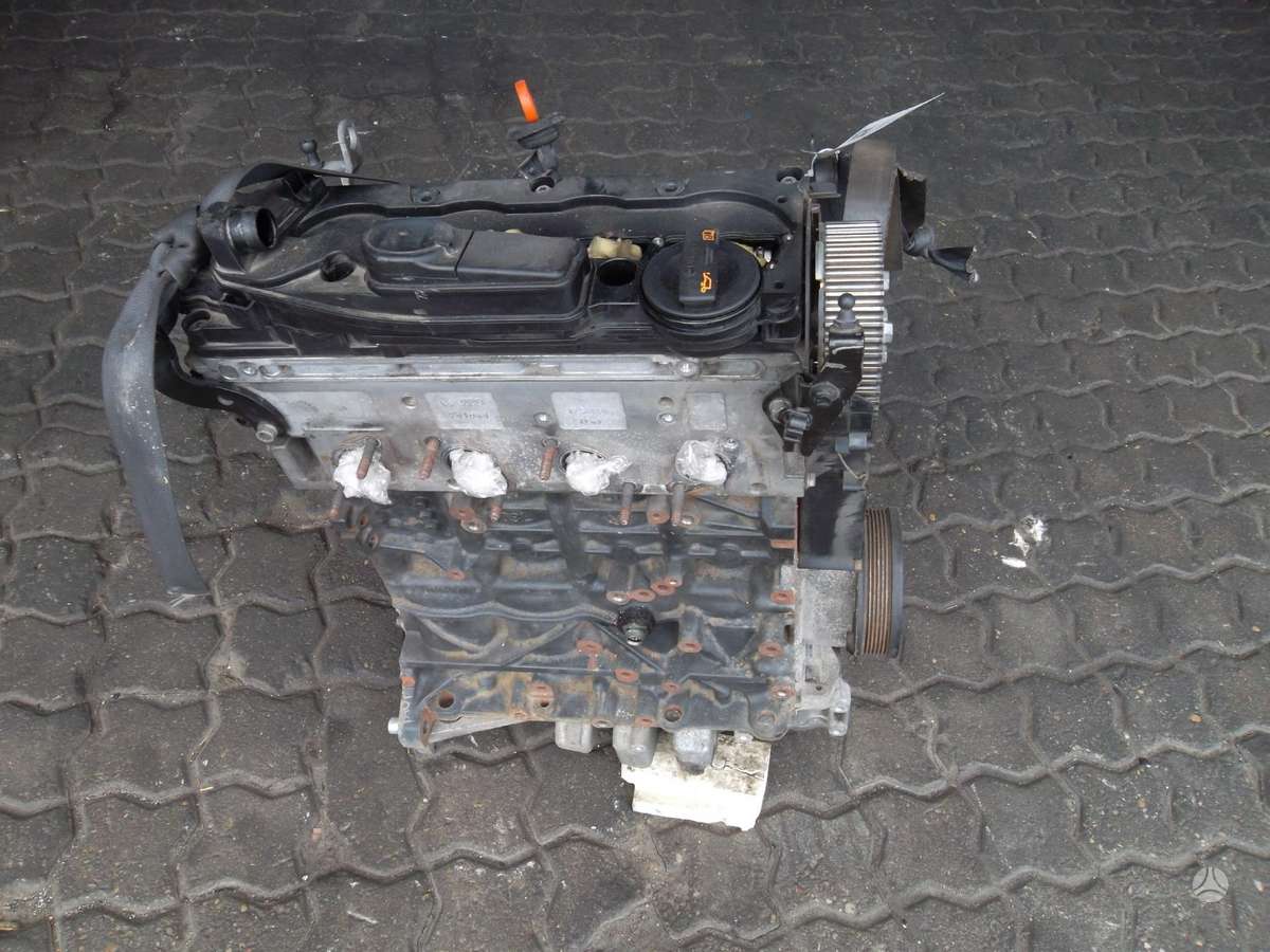Audi Q5 Variklis 2 0tdi cah