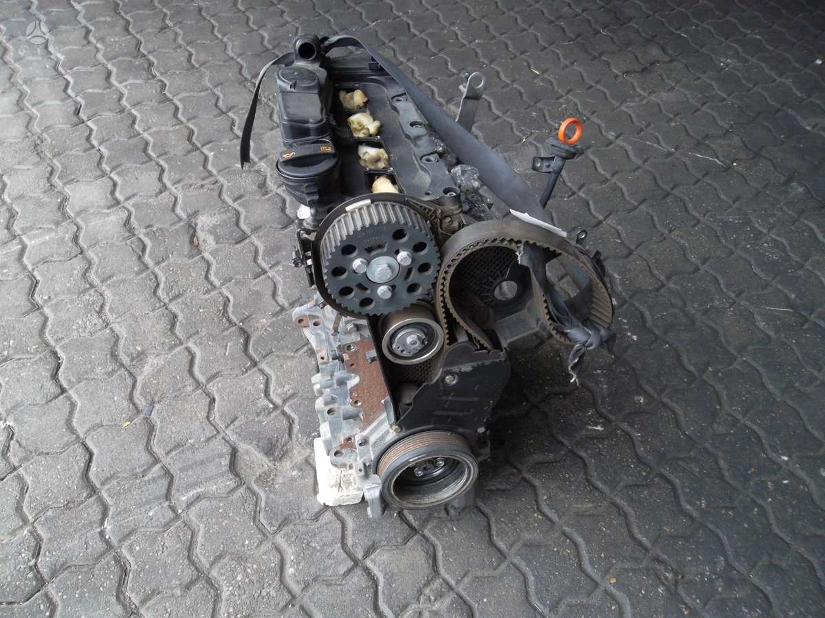 Audi Q5 Variklis 2 0tdi cah