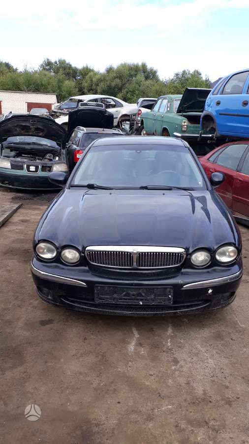 Jaguar X-Type Dalimis