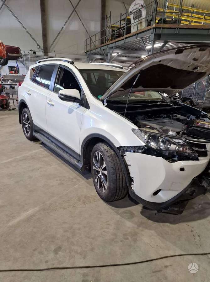 Toyota RAV4 dalimis. Europa