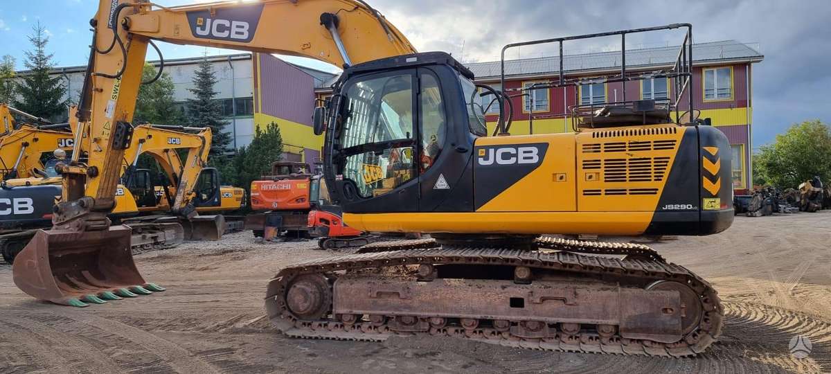 JCB JS290LC, excavator