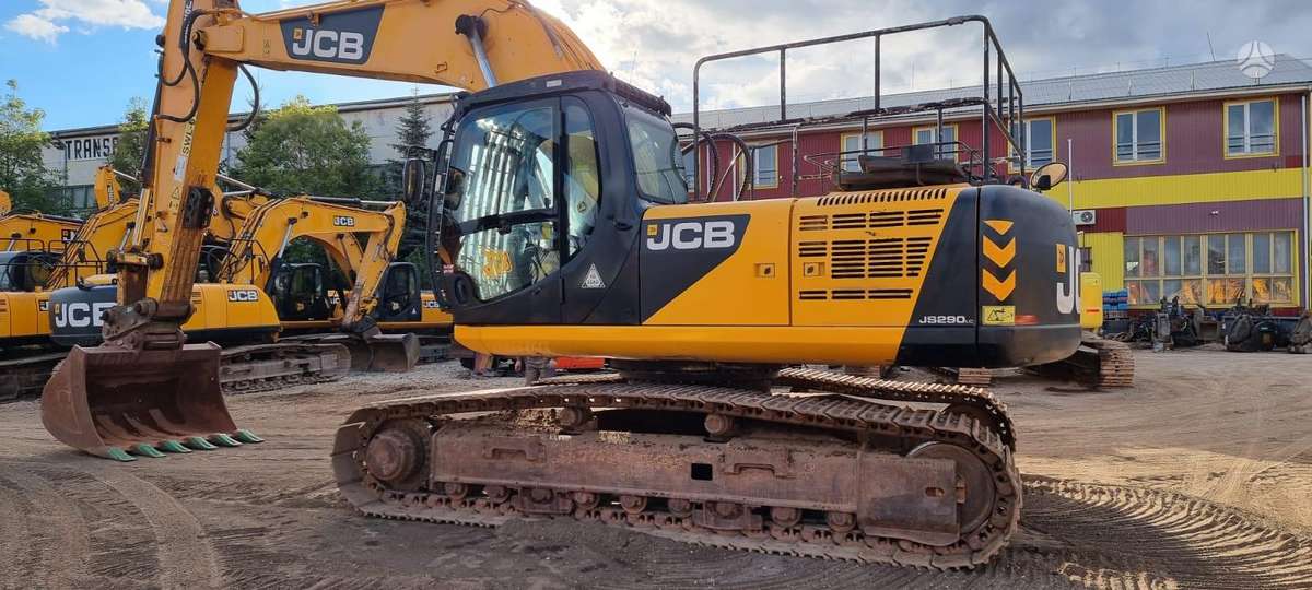 JCB JS290LC, ekskavatoriai