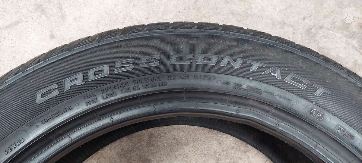 Continental, всесезонные 235/55 R19