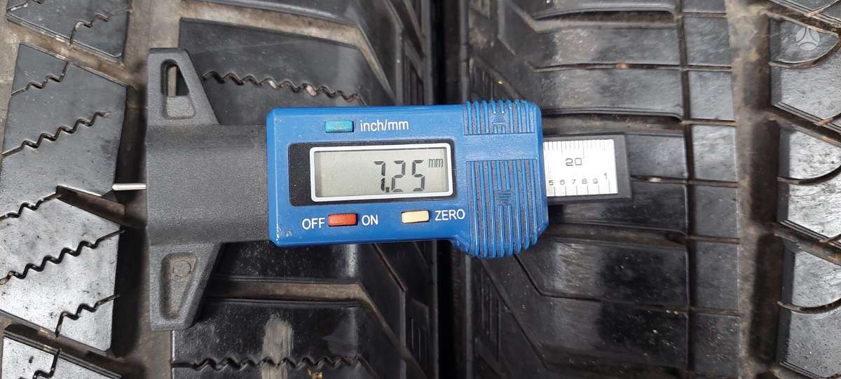 Continental, всесезонные 235/55 R19