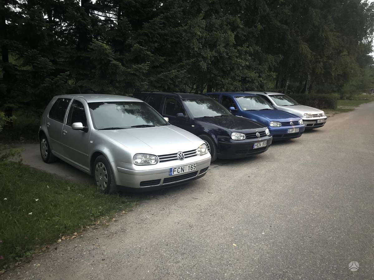 Volkswagen Golf, universalas