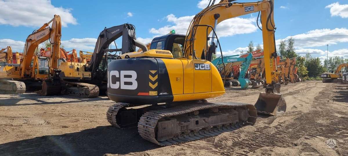 JCB JS145LC+Plus, ekskavatori