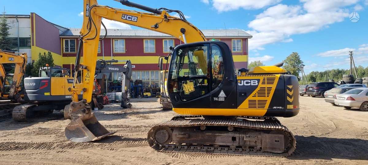 JCB JS145LC+Plus, ekskavatoriai