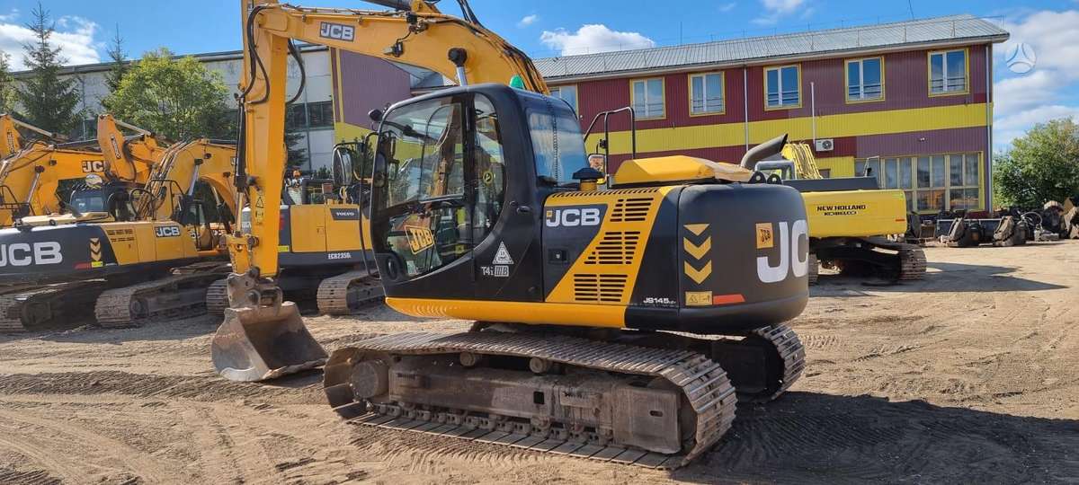 JCB JS145LC+Plus, экскаваторы