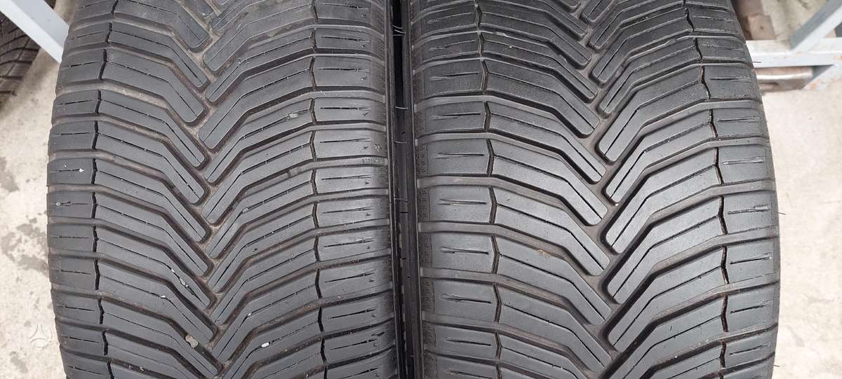 Michelin, всесезонные 225/40 R18