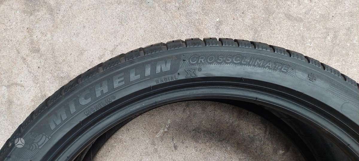 Michelin, всесезонные 225/40 R18