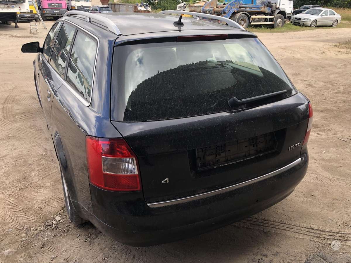 Audi A4 по частям