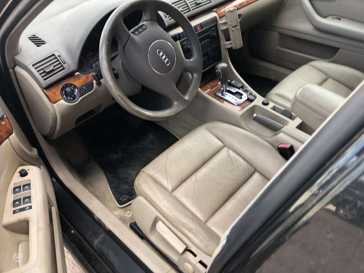 Audi A4 по частям