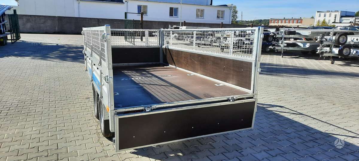 -Kita- Faro Magicus, passenger car trailers