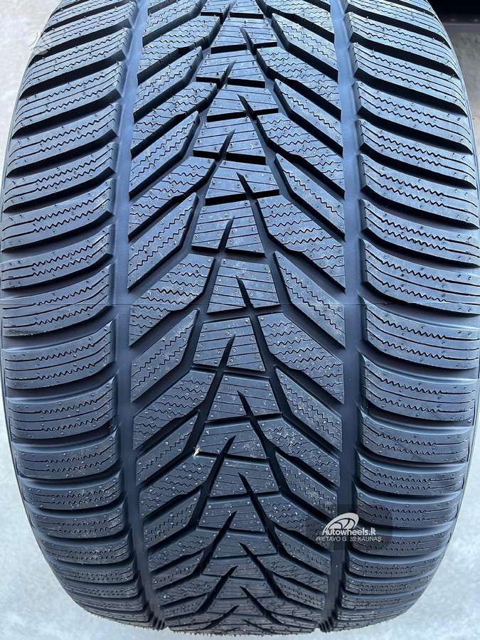Hankook Winter I*Cept EVO 3, winter 315/35 R20