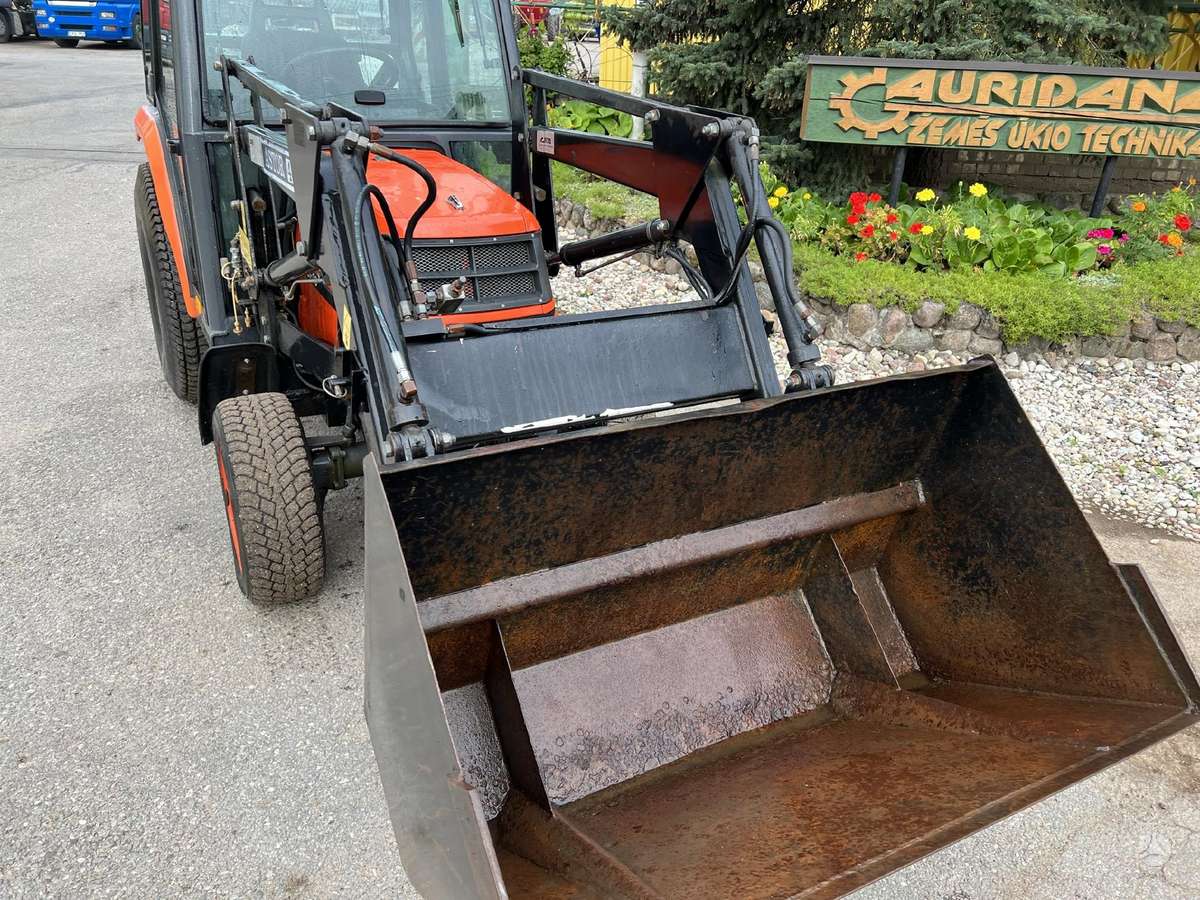 Kubota ST-30, тракторы