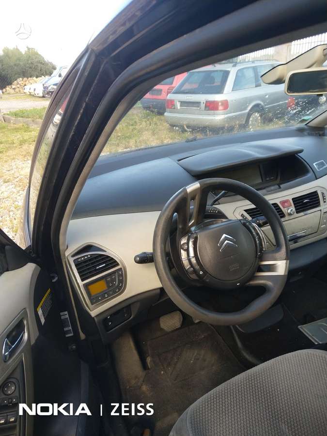 Citroen C4 Picasso for parts