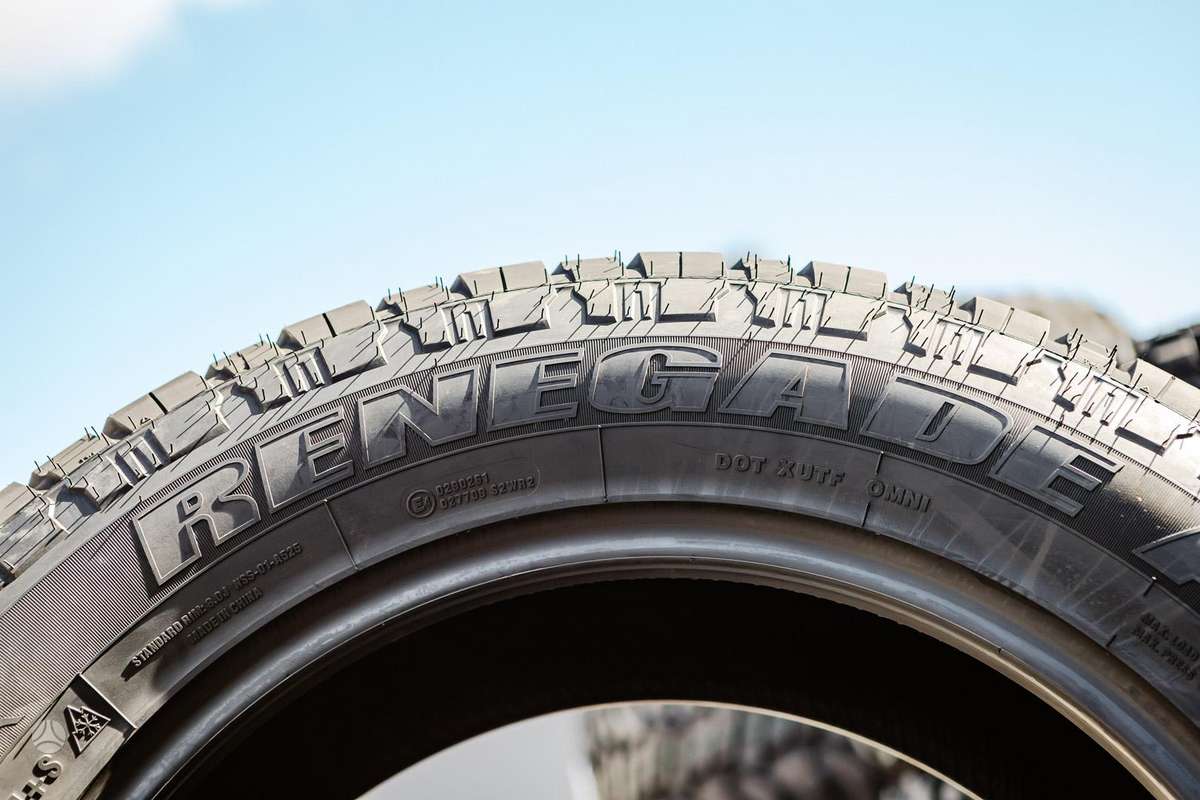 Radar Renegade A/T5, universalios 275/60 R20