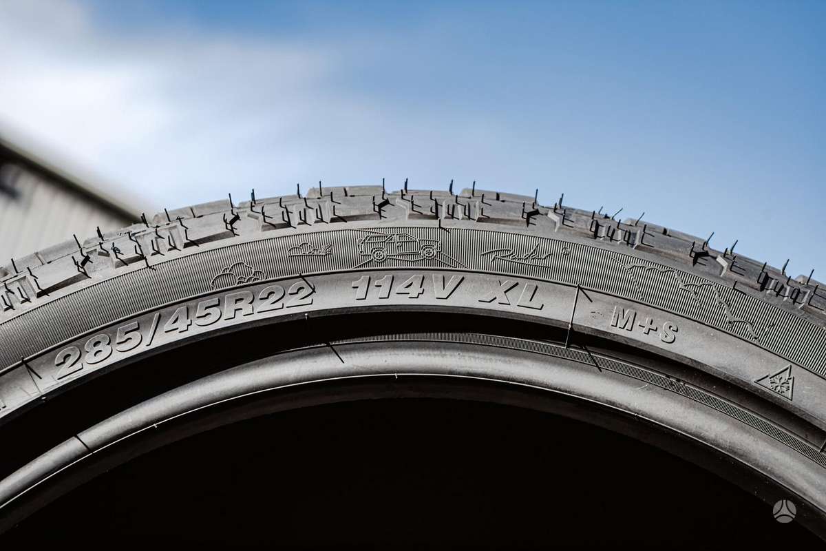 Radar Renegade A/T5, всесезонные 285/45 R22