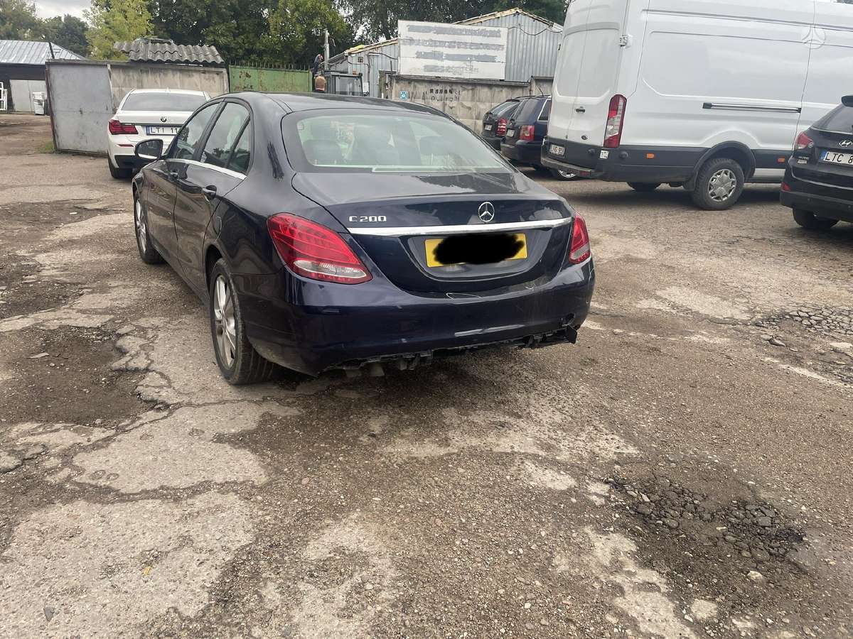 Mercedes-Benz C300