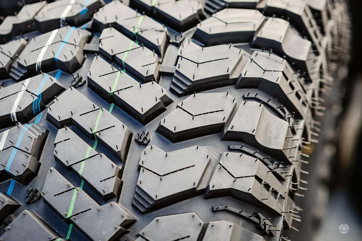 Radar Renegade R/T+, universalios 285/70 R17
