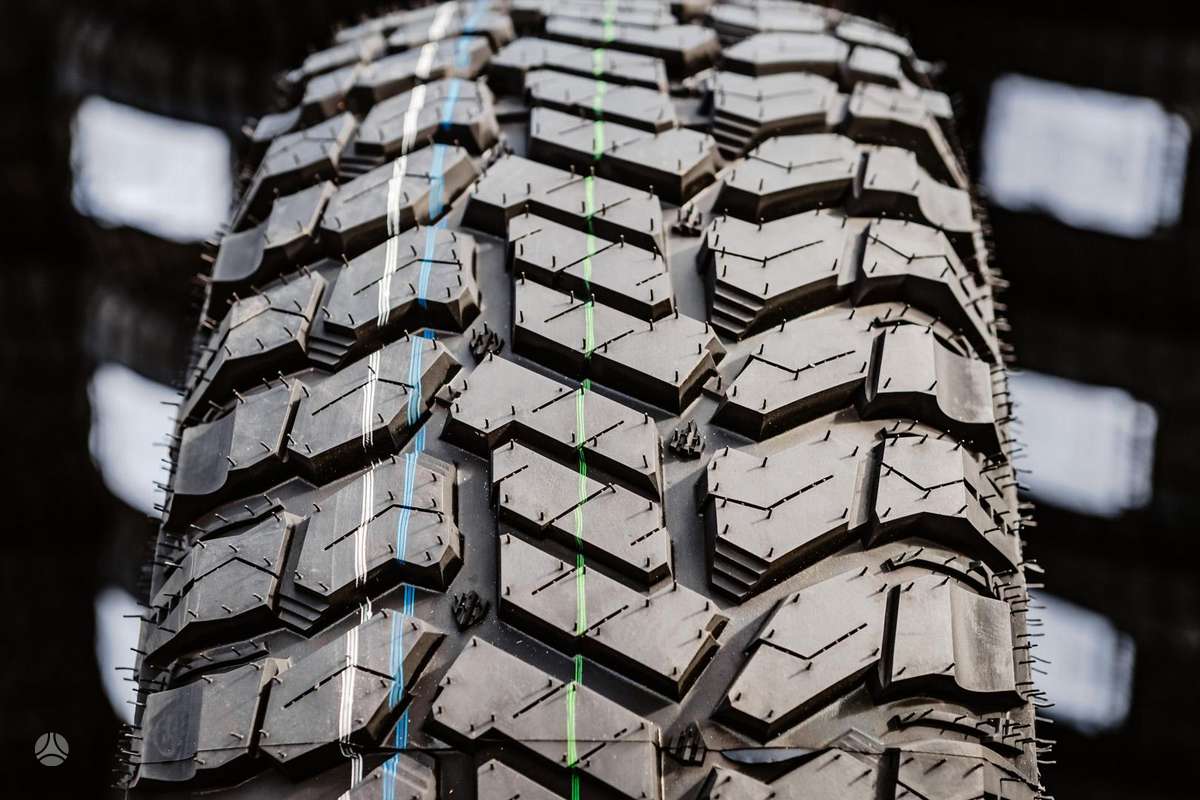 Radar Renegade R/T+, universalios 285/70 R17
