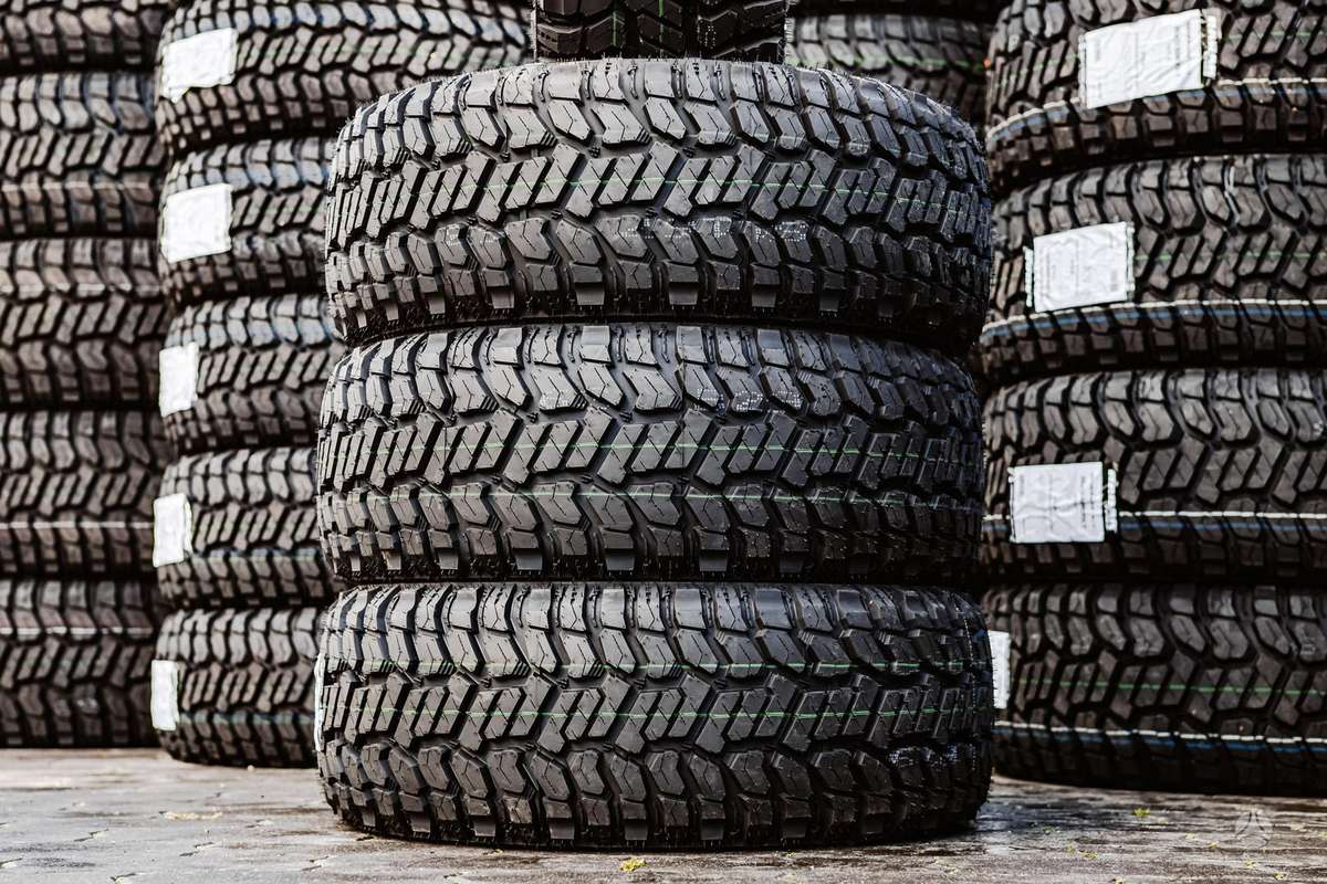 Radar Renegade R/T+, universalios 265/60 R18