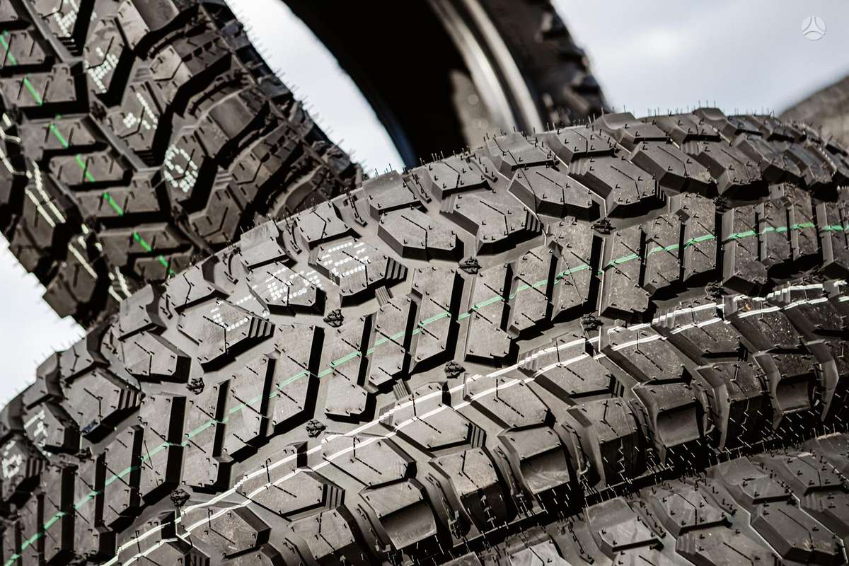 Radar Renegade R/T+, universalios 265/70 R18