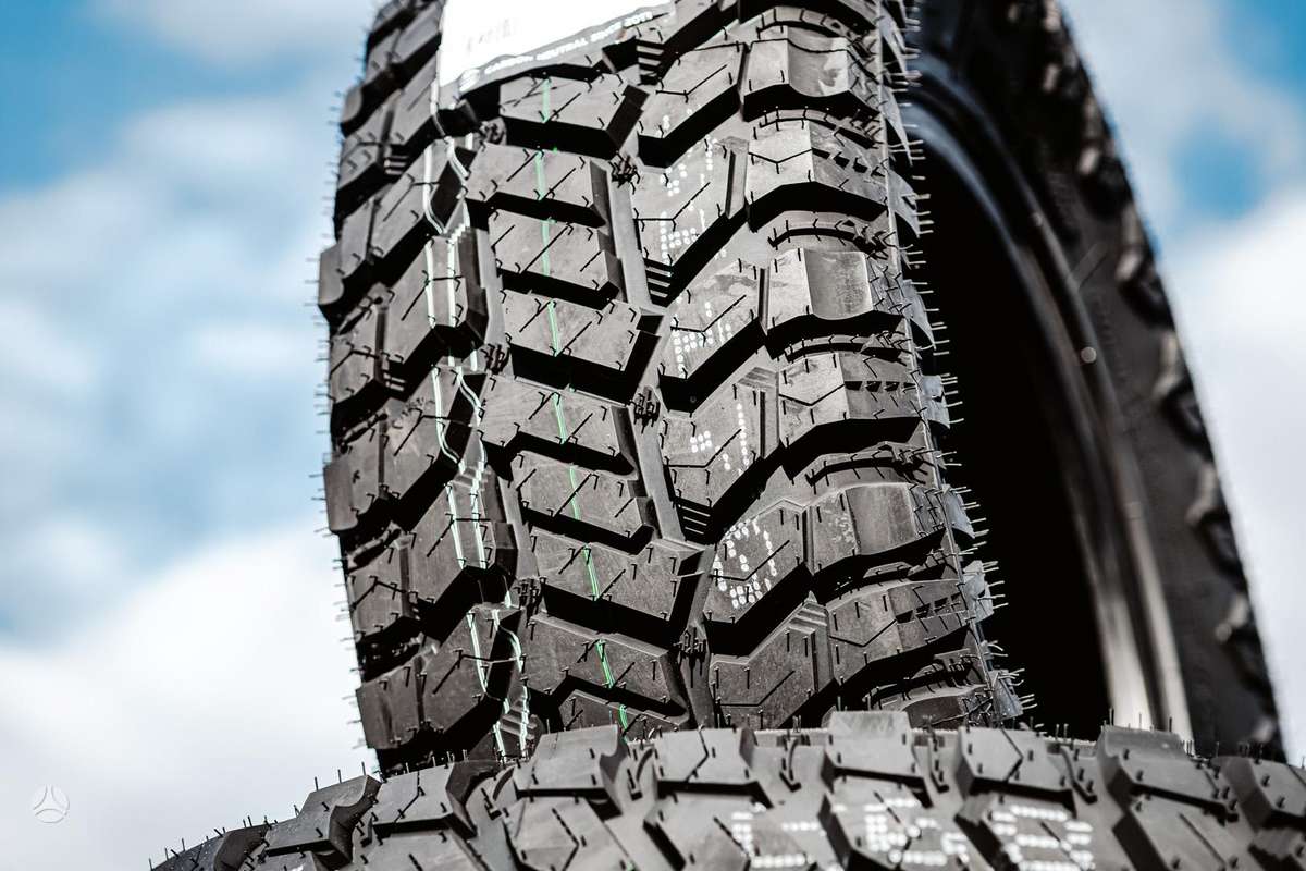 Radar Renegade R/T+, universalios 265/70 R18