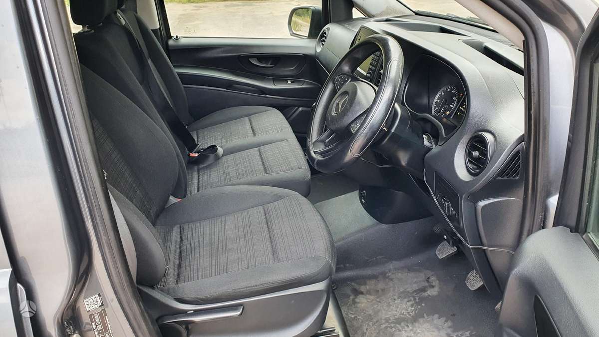 Mercedes-Benz Vito, passenger vans