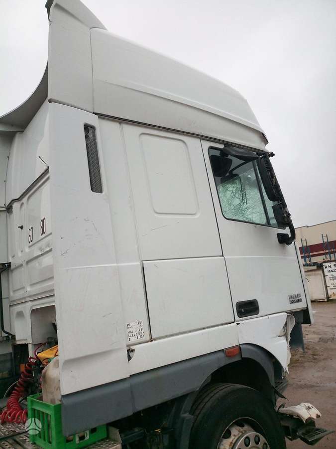 DAF FT XF105, vilkikai
