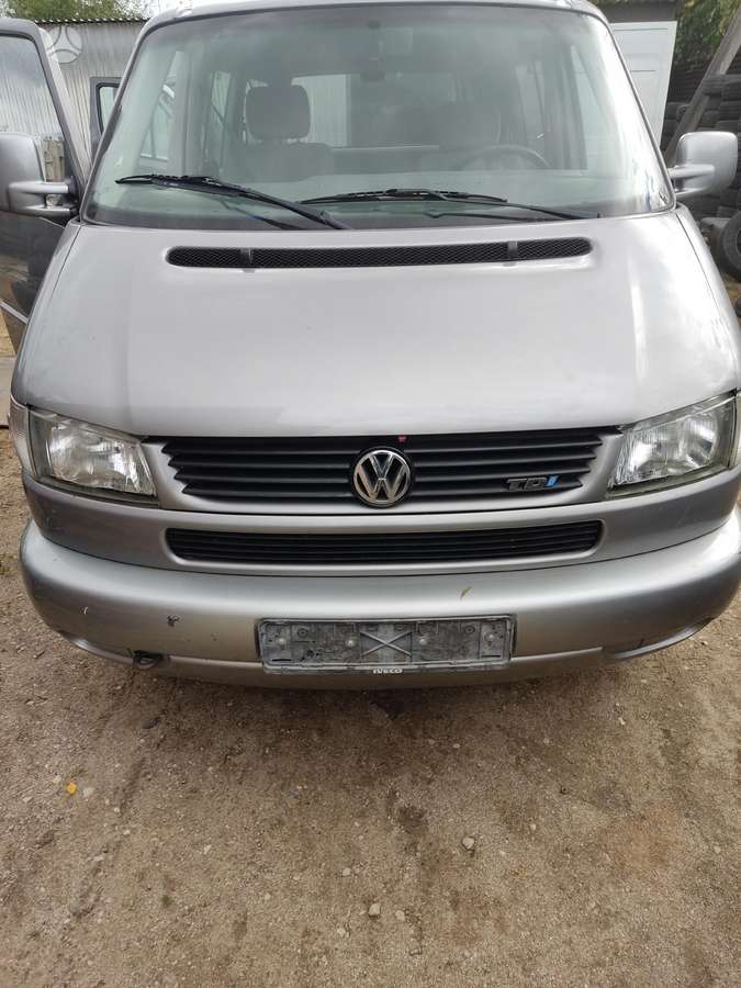 Volkswagen Caravelle, Ajt