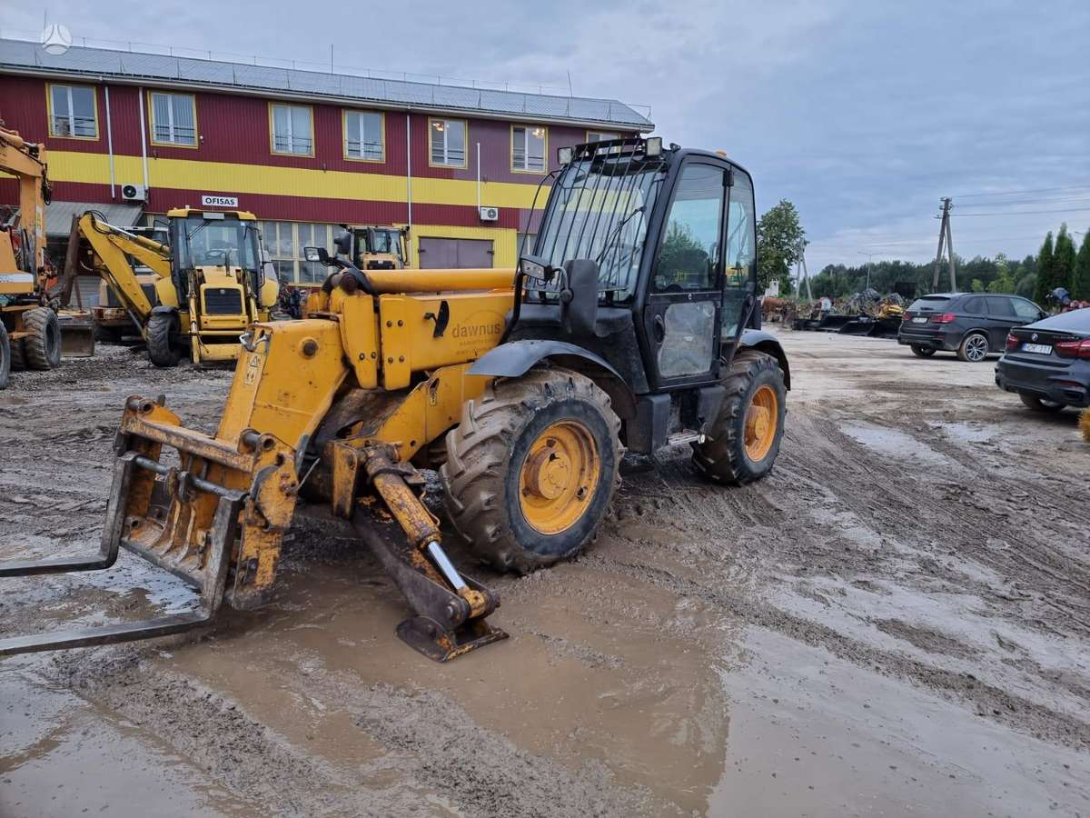 JCB 535-125, telescopic handler